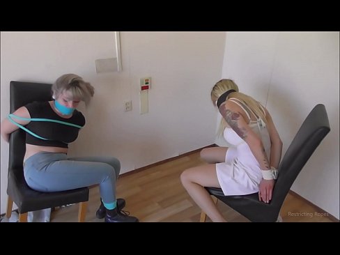 ❤️ दुर्व्यसनी / बाँधिएको र गागिएको / संकटमा युवती ne.pornsexer.ru मा  ☑